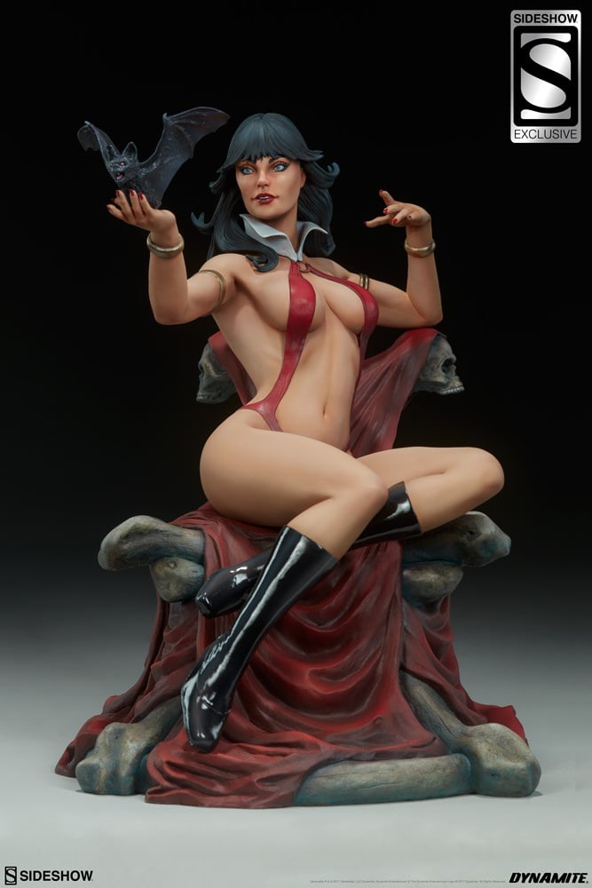 10961-vampirella-1.jpg