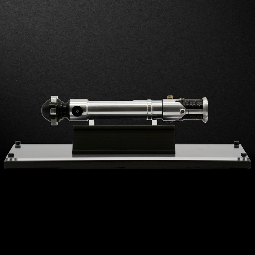 1126-obi-wan-kenobi-lightsaber–1.jpg