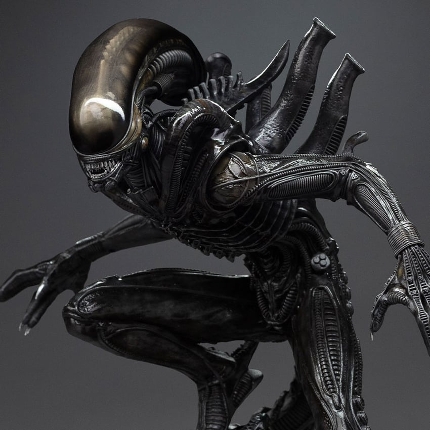 113-alien-big-chap-1.jpg