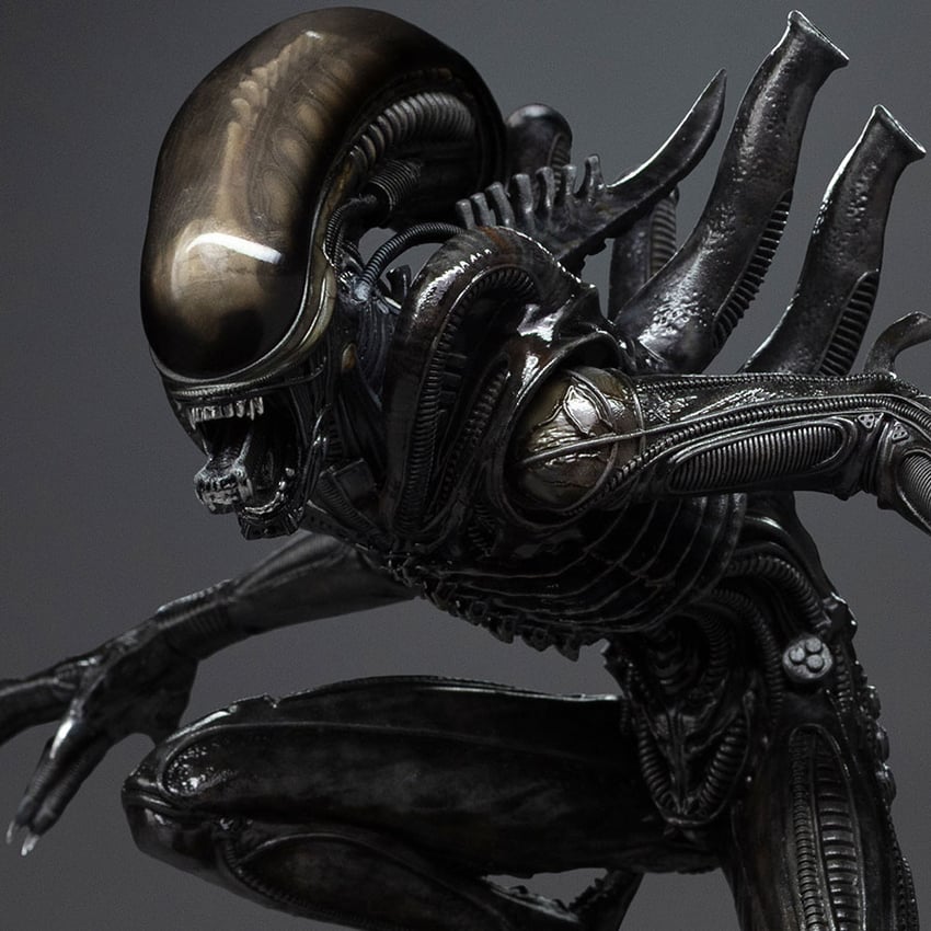 113-alien-big-chap-1.jpg