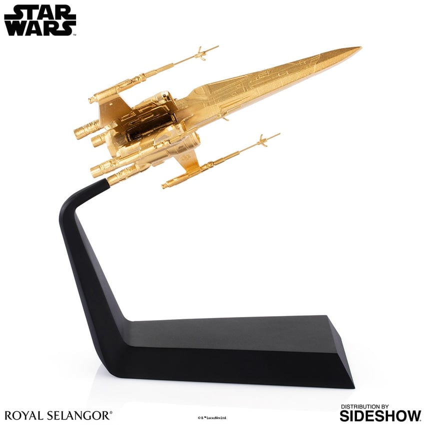 11467-gilt-x-wing-starfighter-1.jpg