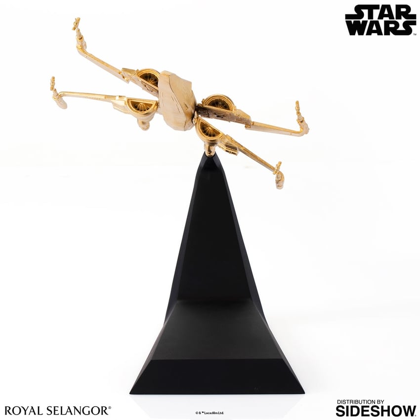 11467-gilt-x-wing-starfighter-1.jpg