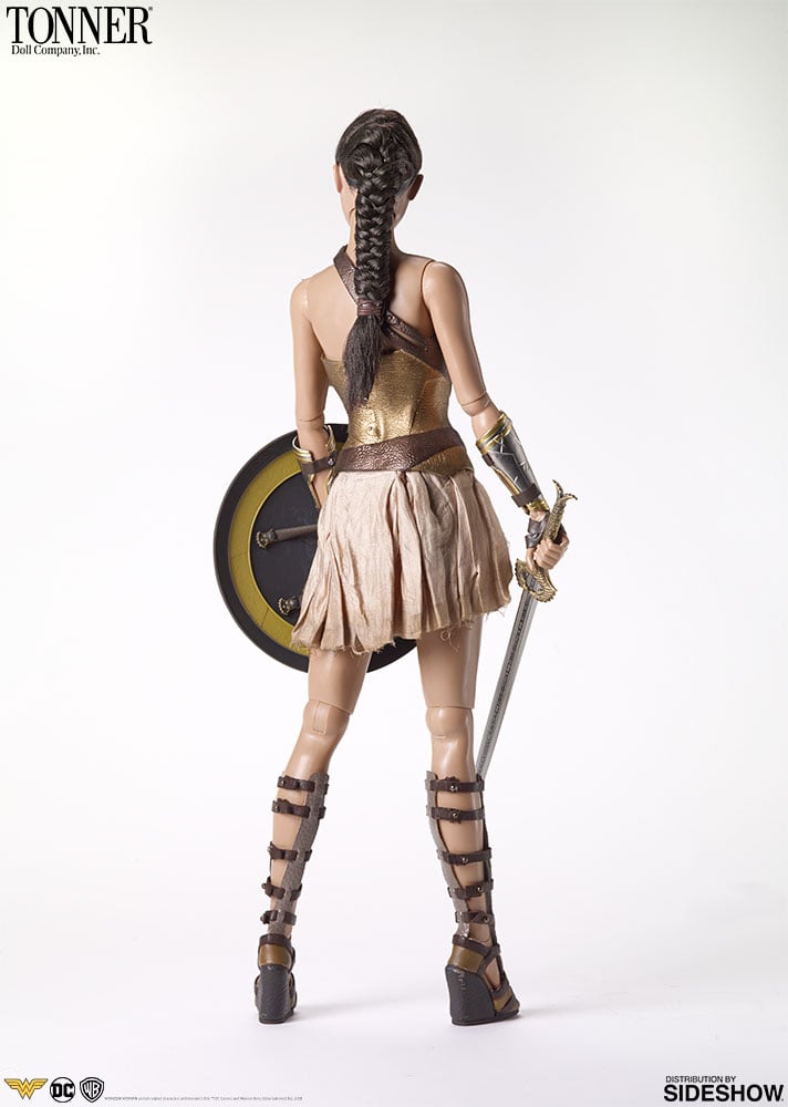 Wonder Woman Training Armor Deluxe