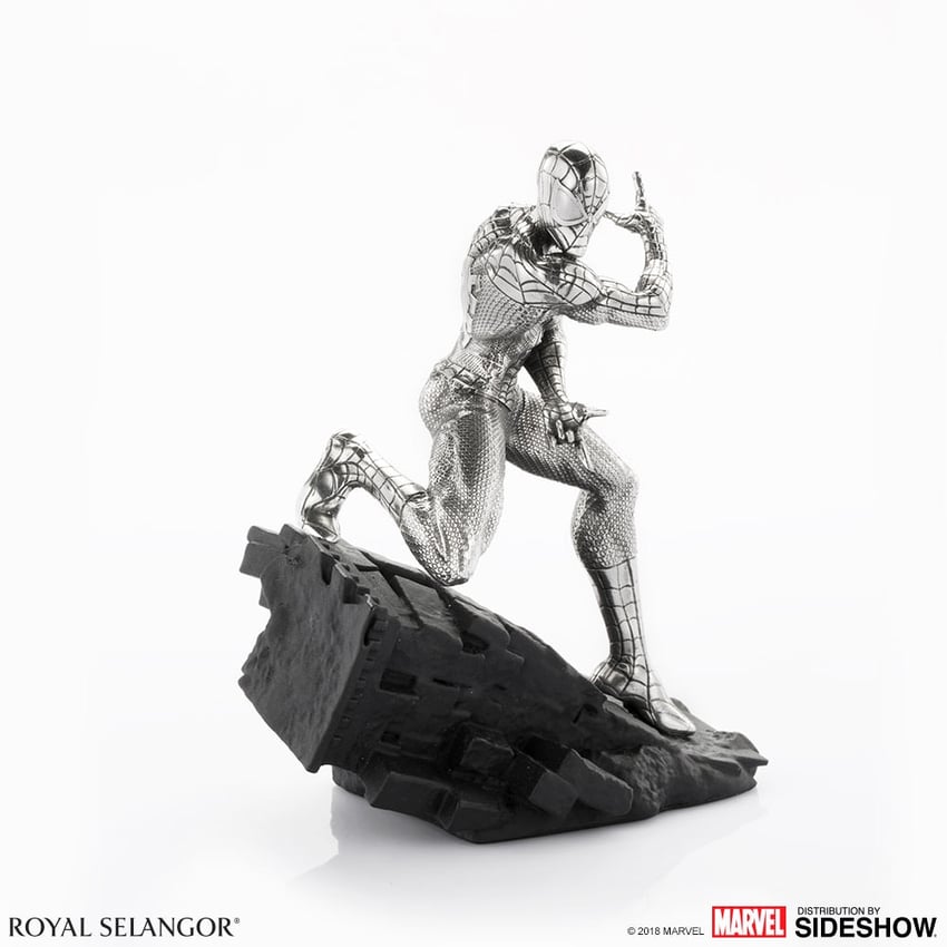 11923-spider-man-webslinger-figurine-1.jpg