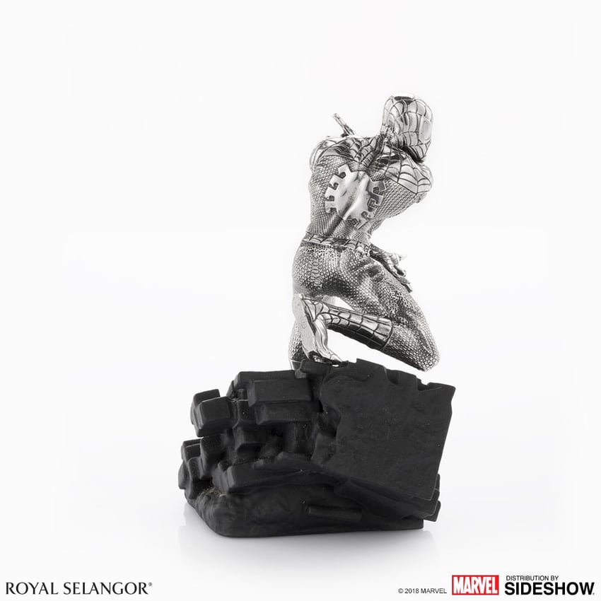 11923-spider-man-webslinger-figurine-1.jpg