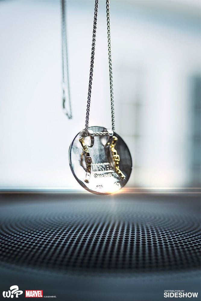 11977-captain-america-shield-necklace-small-1.jpg