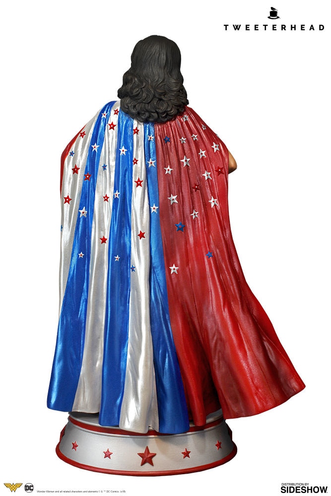 Wonder Woman Cape Variant