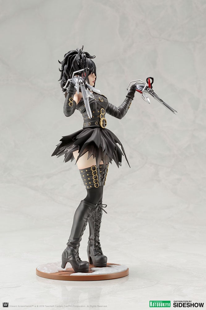 12115-edward-scissorhands-1.jpg