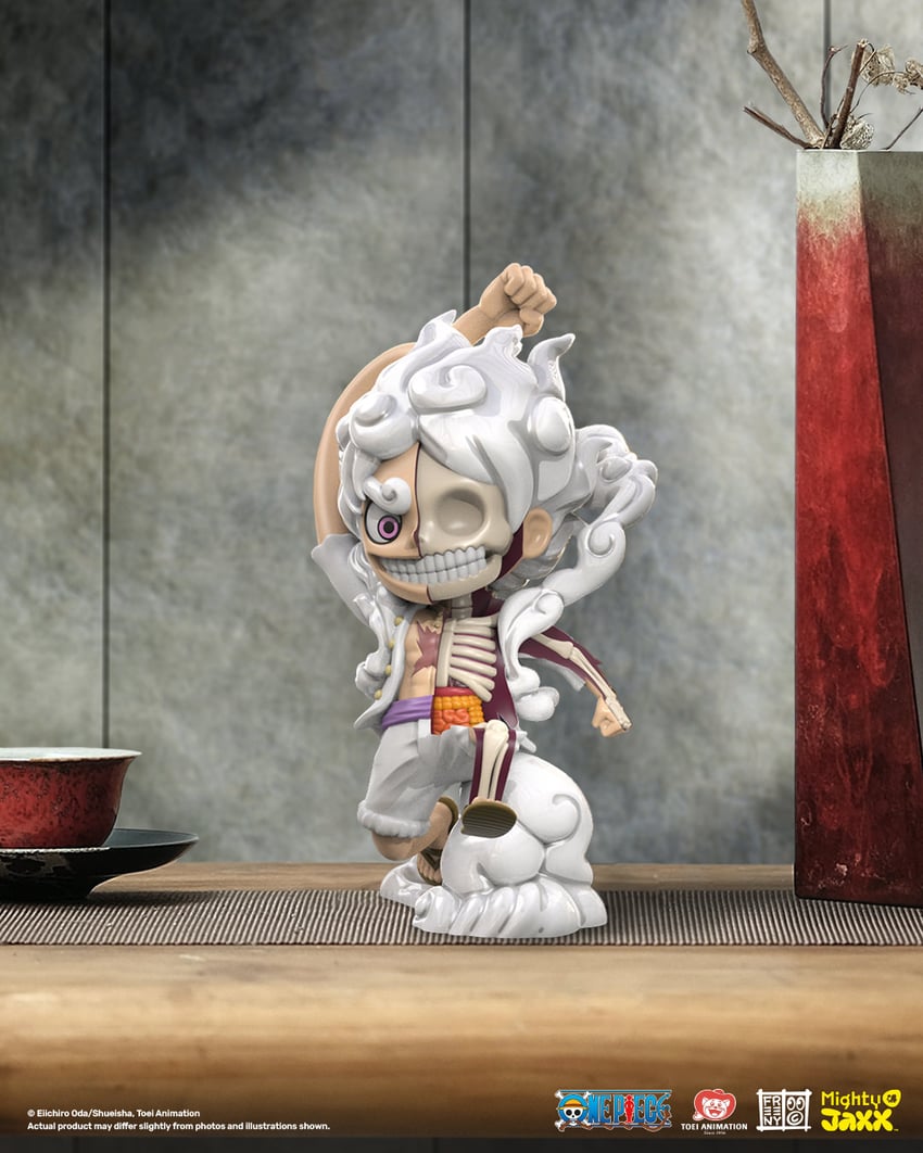 2051-xxray-plus-luffy-gear-5-edition–1.jpg