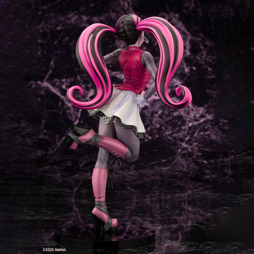 27-draculaura-bishoujo-1.jpg