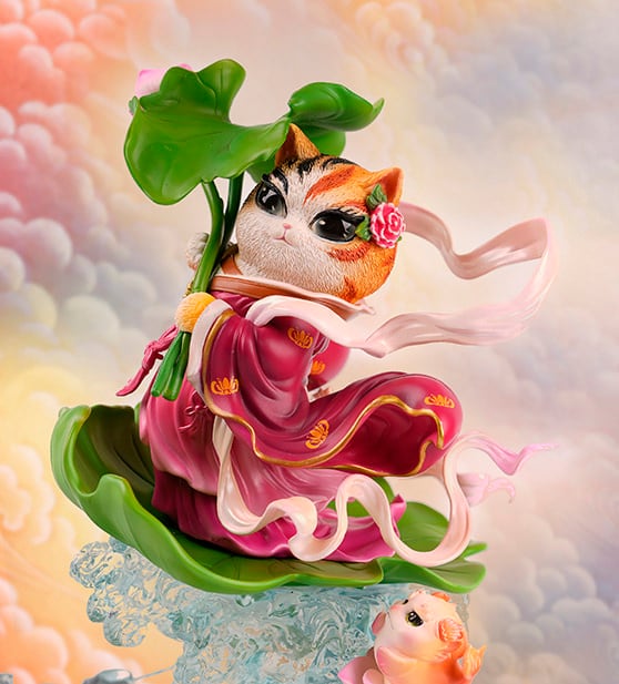 He Xiangu Cat Deluxe