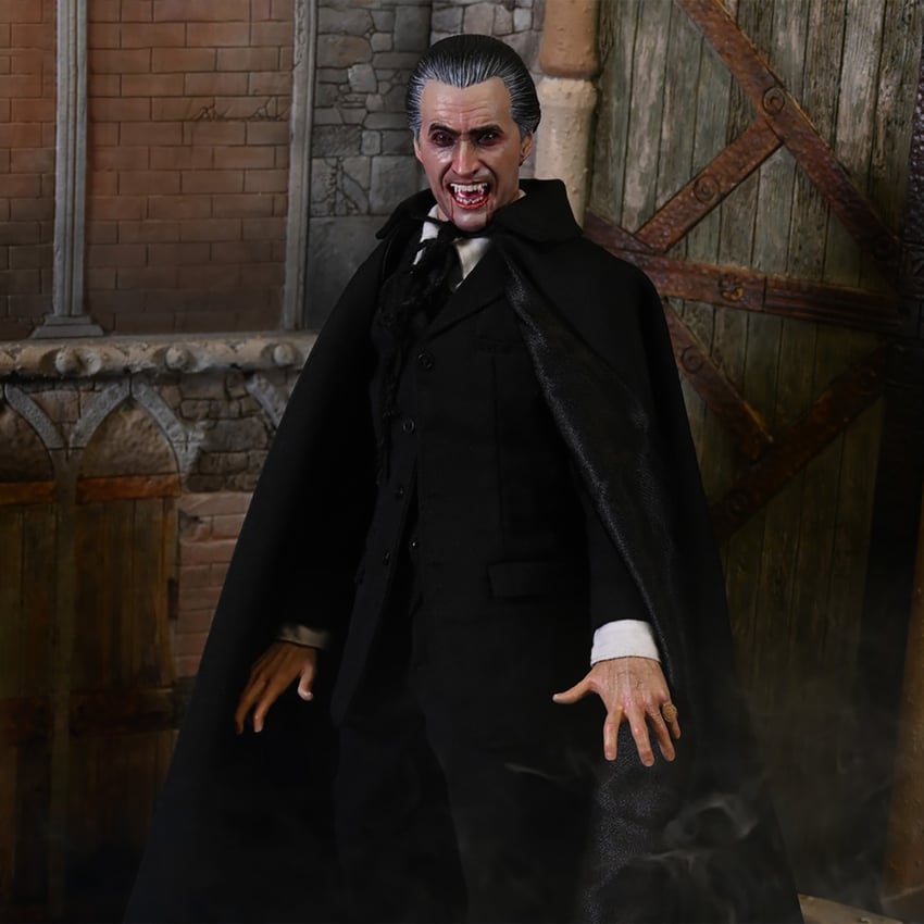 2859-christopher-lee-as-dracula-deluxe-1.jpg