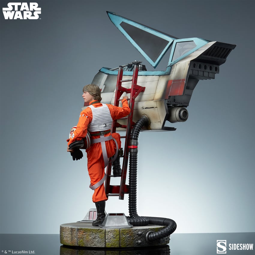 319-luke-skywalker-x-wing-red-five-standing-by-1.jpg