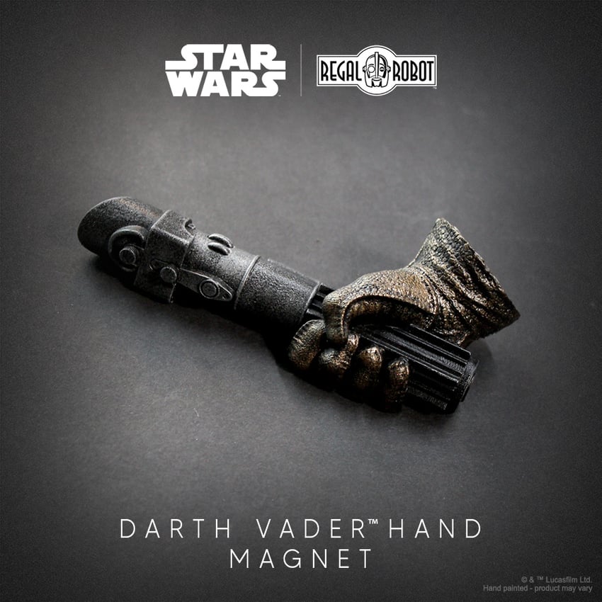 3662-darth-vader-hand-magnet-1.jpg