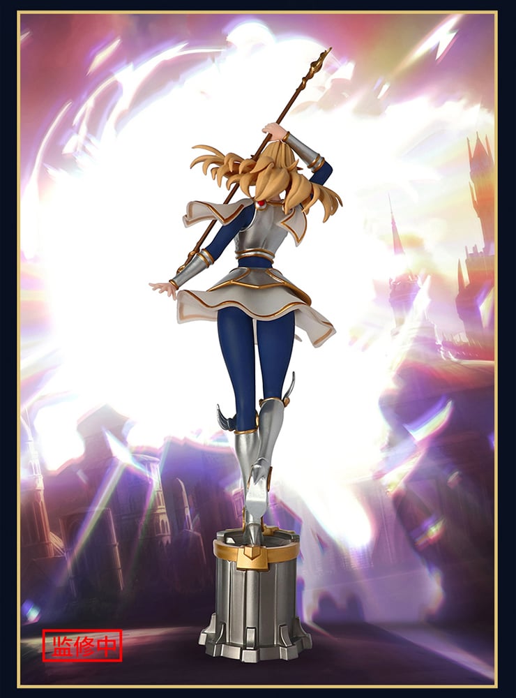 4221-lux-the-lady-of-luminosity-figure-pen-1.jpg