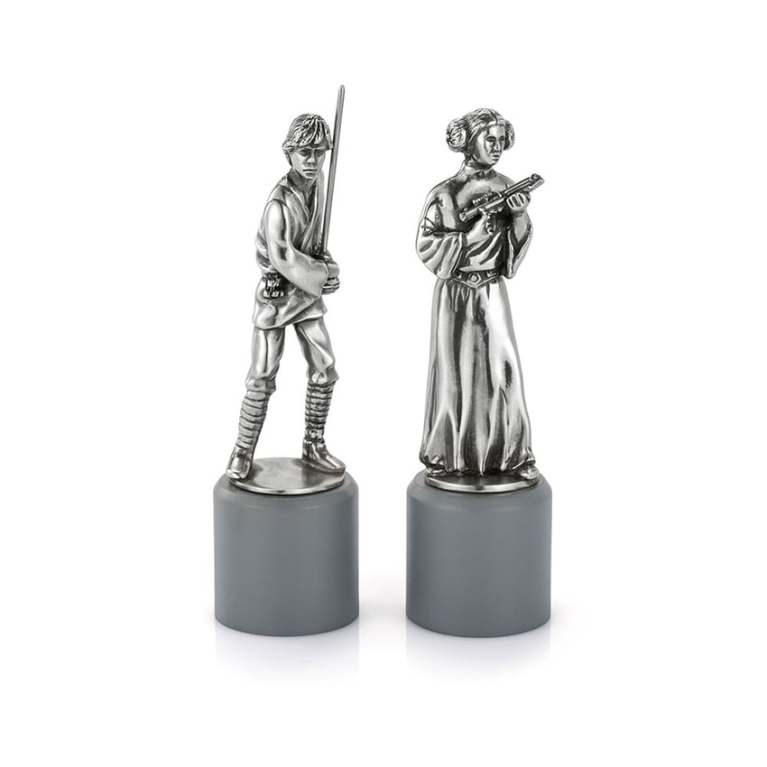 Luke & Leia King & Queen Chess Piece Pair 1 4272-luke-leia-king-queen-chess-piece-pair-1.jpg