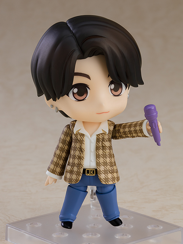 4541-jung-kook-nendoroid-1.jpg