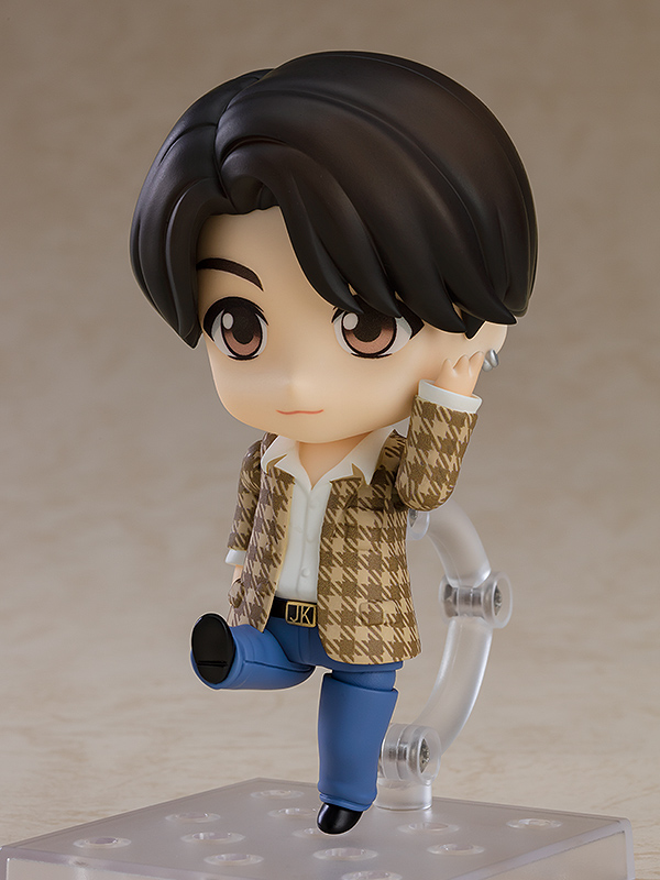 4541-jung-kook-nendoroid-1.jpg