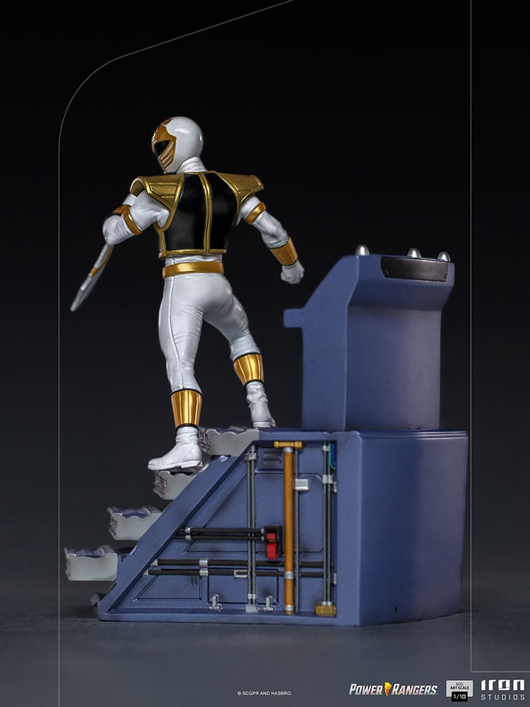 5528-white-ranger-1.jpg