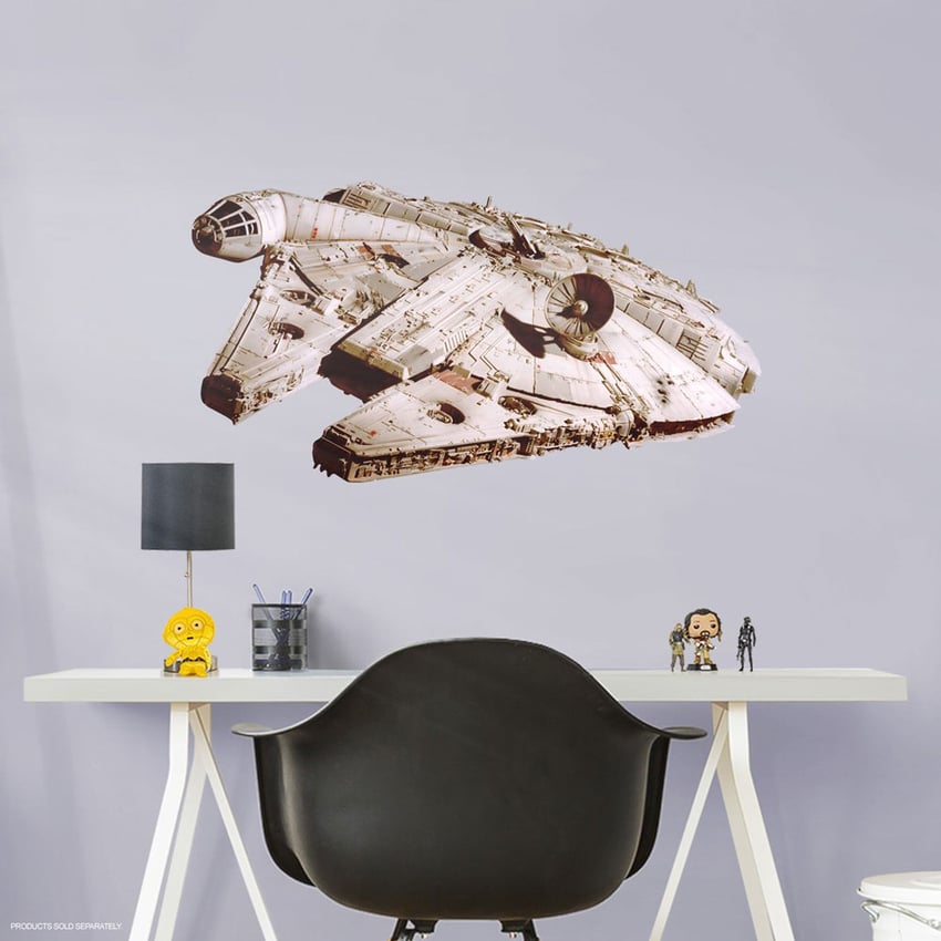 5881-millennium-falcon-1.jpg