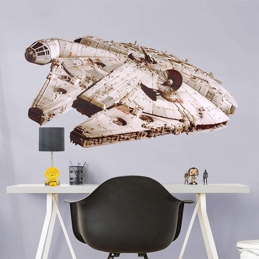 5881-millennium-falcon-1.jpg