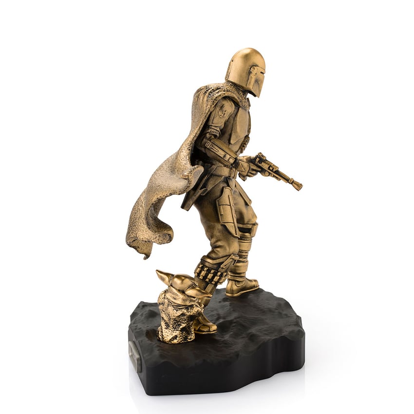 5993-mandalorian-gilt-limited-edition-figurine-1.jpg