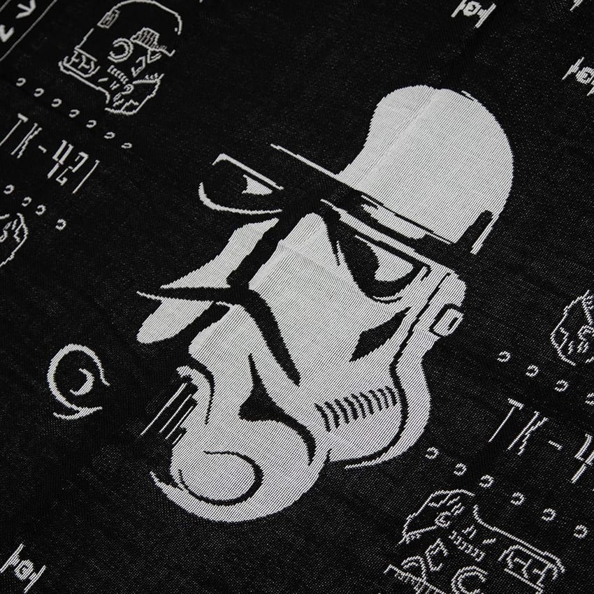 6250-stormtrooper-throw-1.jpg