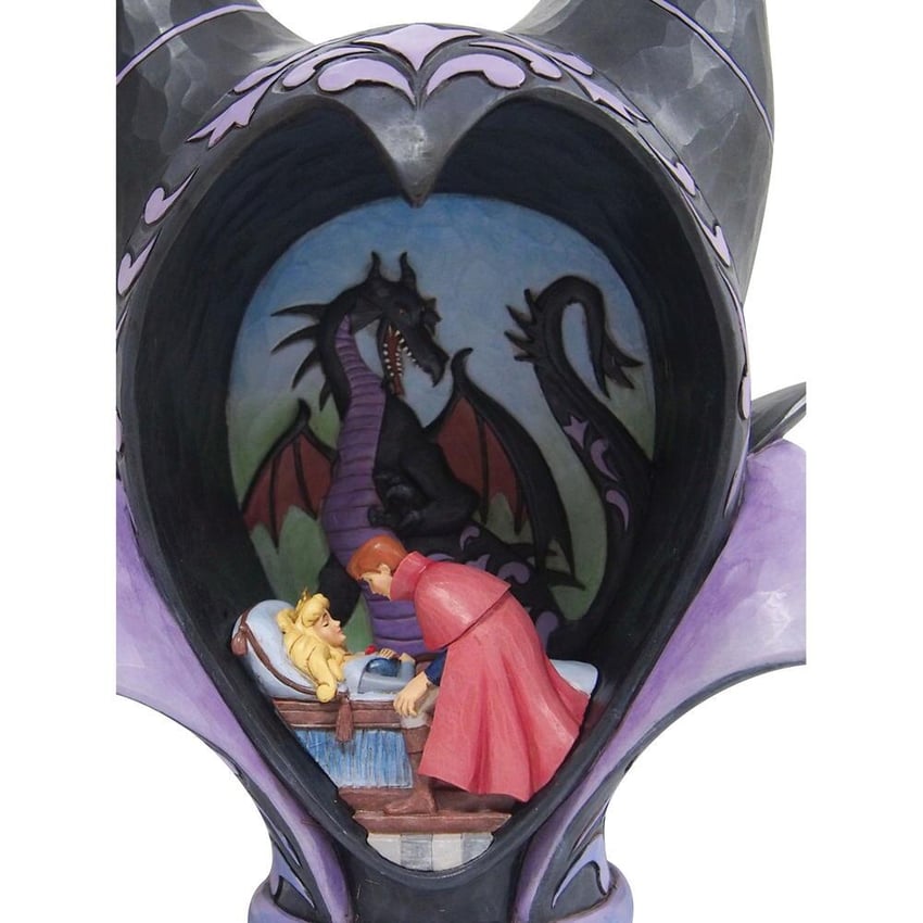 6374-maleficent-headdress-scene-1.jpg