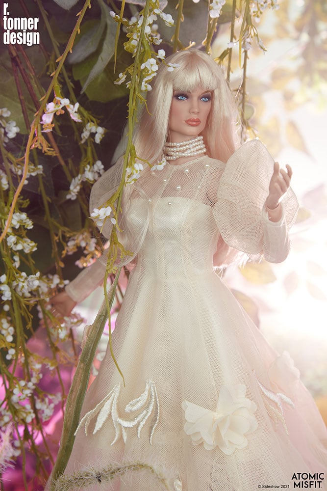 6388-romantic-notion-fashion-doll-1.jpg