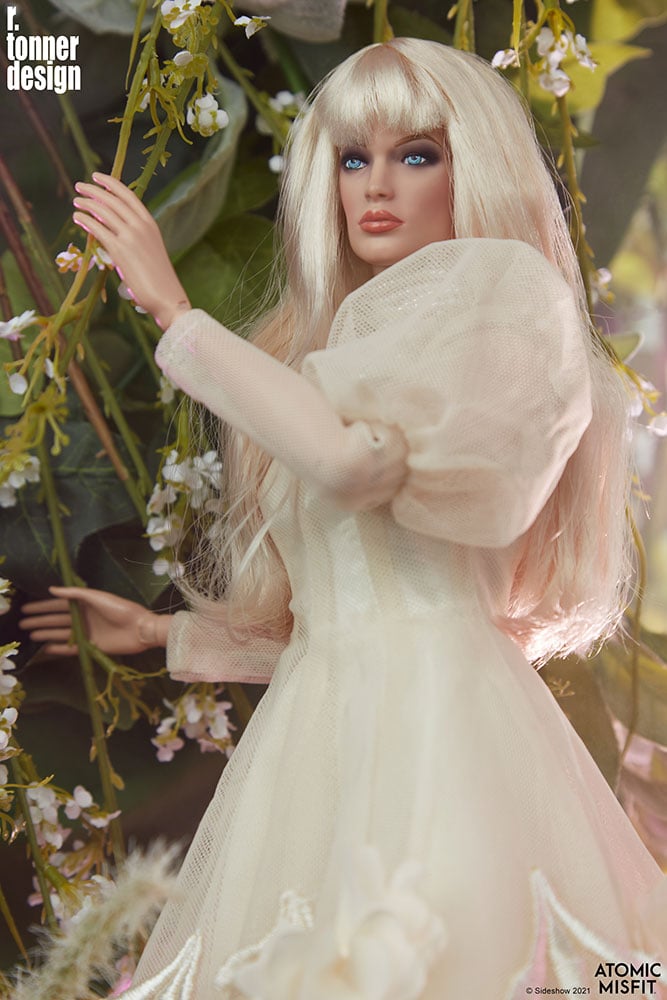 6388-romantic-notion-fashion-doll-1.jpg