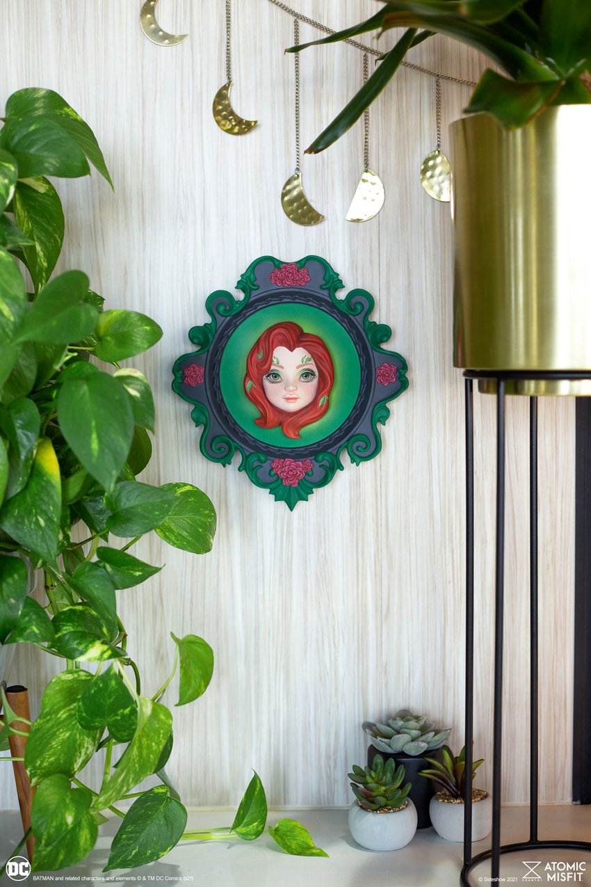 6883-poison-ivy-wall-hanging-1.jpg