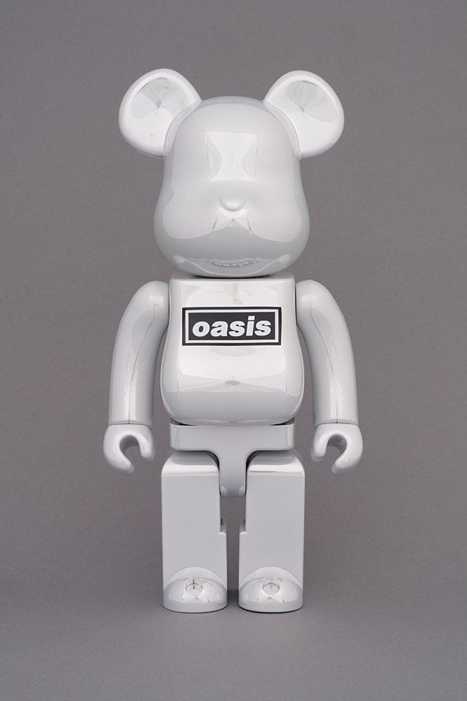 7055-be-rbrick-oasis-white-chrome-100-400–1.jpg