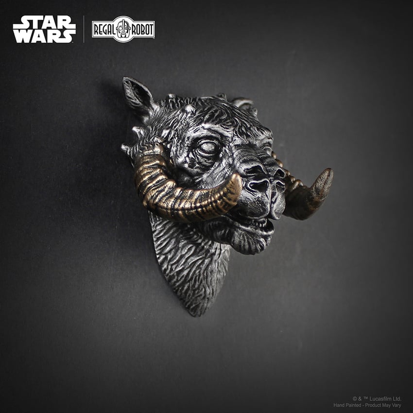 7095-han-solo-039-s-tauntaun-magnet-1.jpg