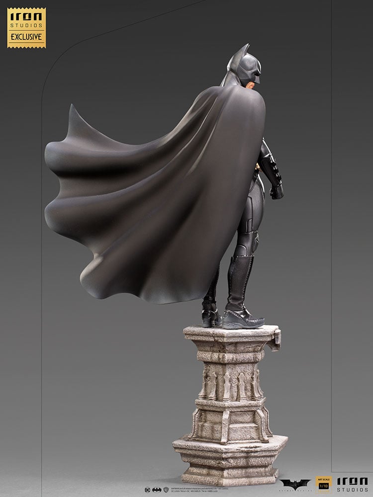 7214-batman-deluxe-1.jpg