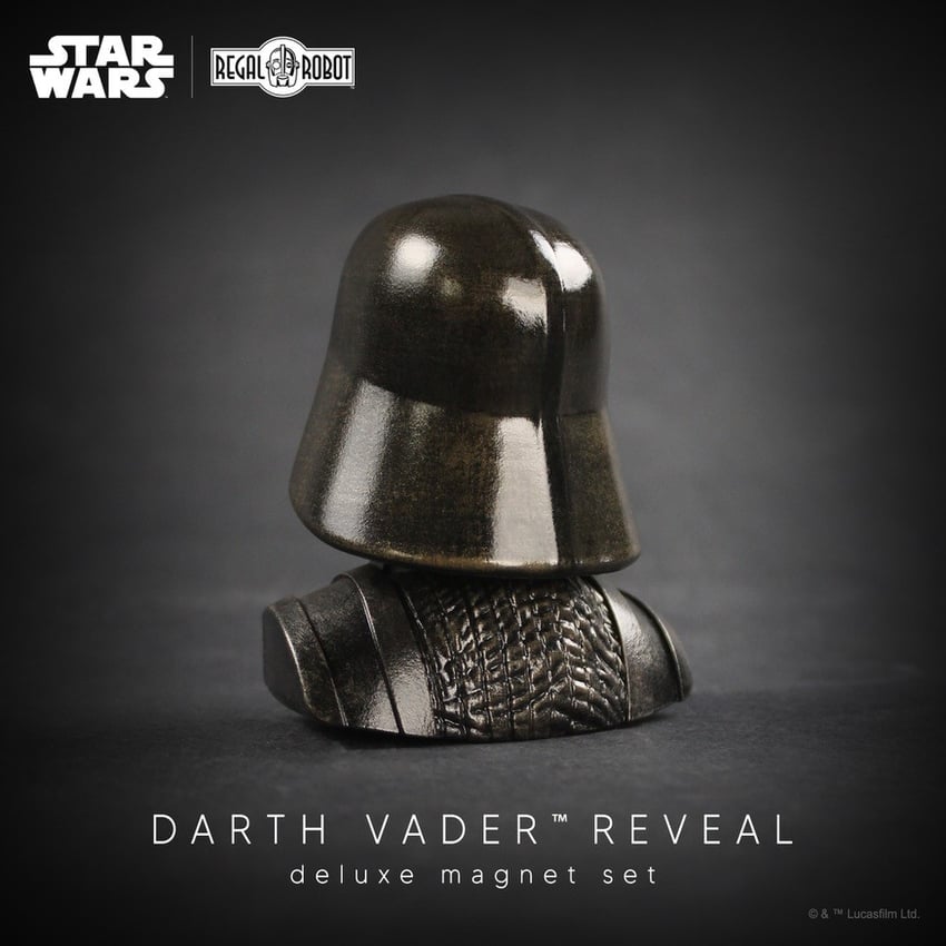 7294-darth-vader-reveal-deluxe-magnet-set-1.jpg
