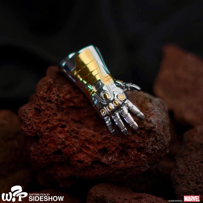 Stark Gauntlet Necklace 1 7671-stark-gauntlet-necklace-1.jpg