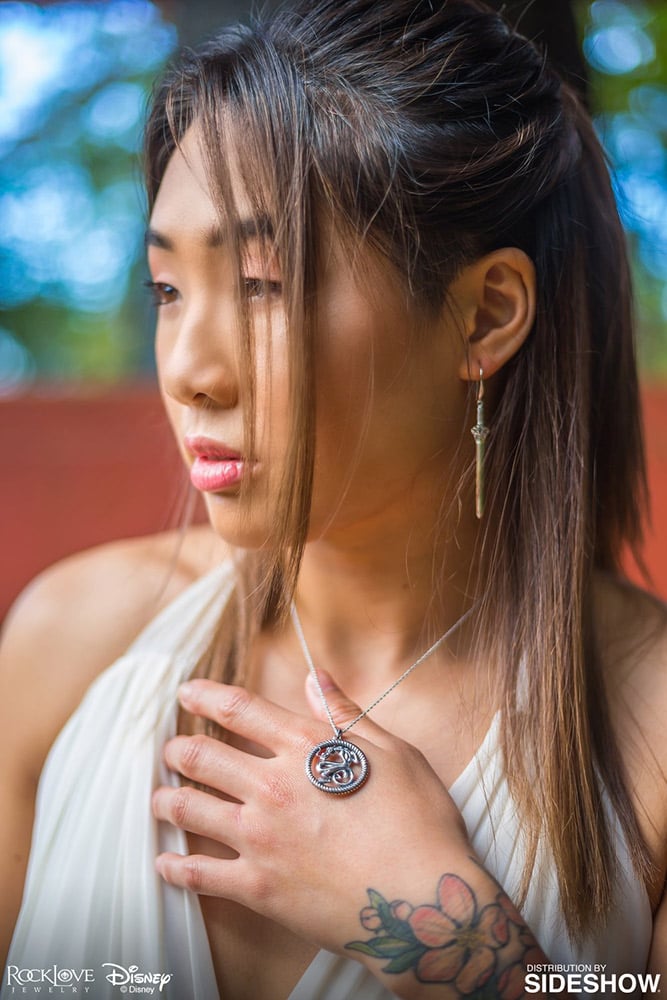 7749-mushu-medallion-silver-necklace-1.jpg