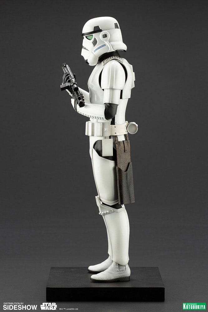 7890-stormtrooper-1.jpg