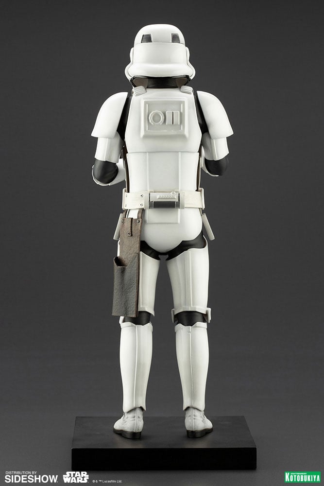 7890-stormtrooper-1.jpg