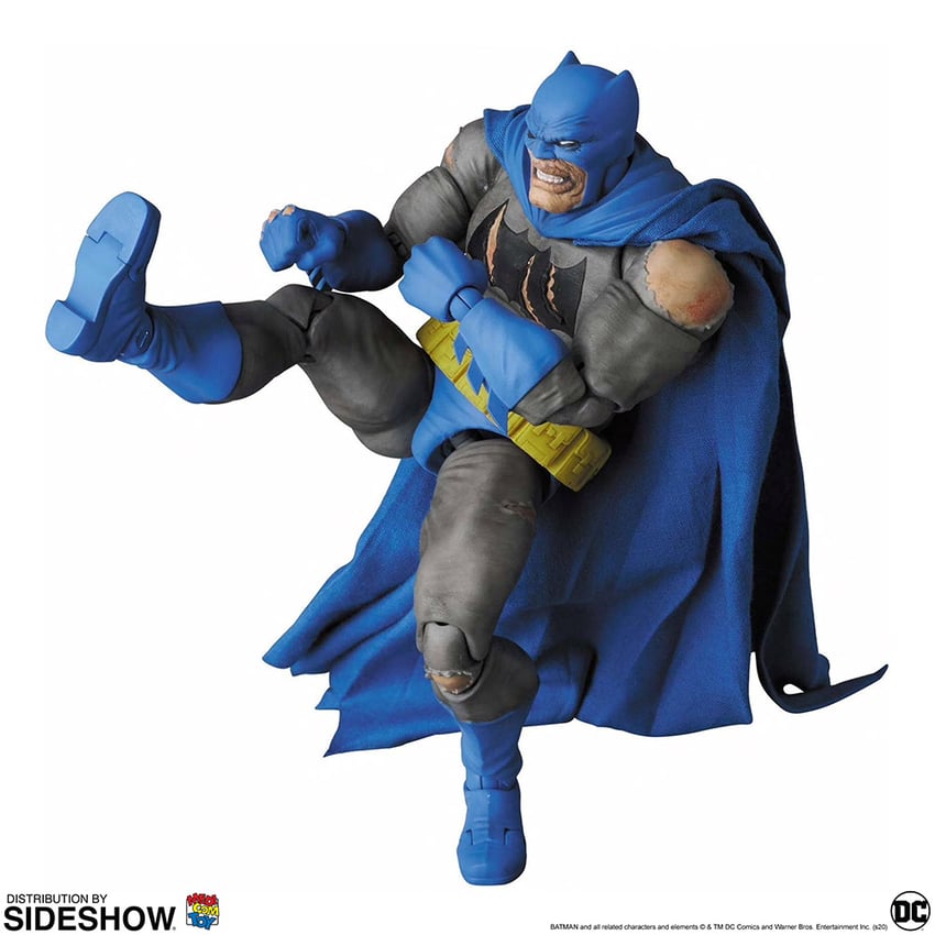 8082-batman-the-dark-knight-triumphant–1.jpg