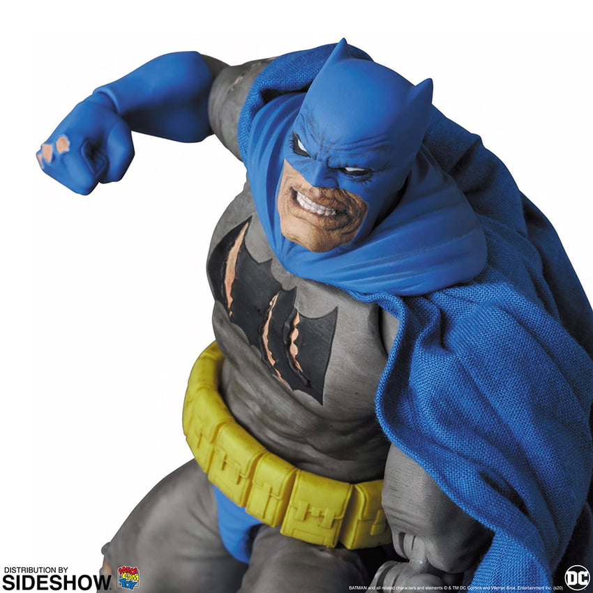 8082-batman-the-dark-knight-triumphant–1.jpg
