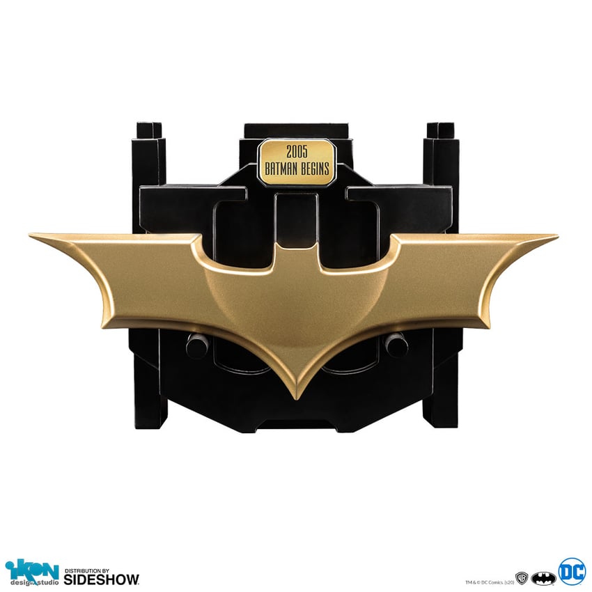 8497-batman-begins-2005-metal-batarang-1.jpg