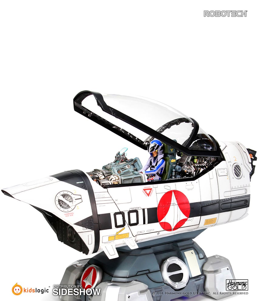 8582-robotech-macross-vf-1s-cockpit-1.jpg