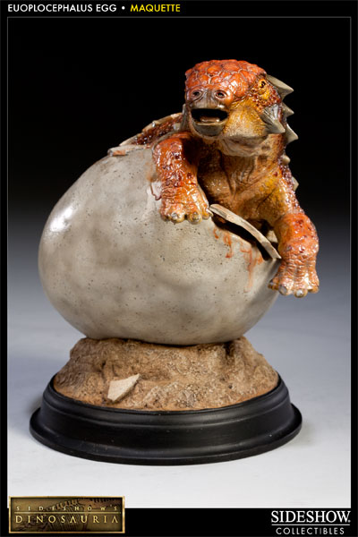 Euoplocephalus in Egg